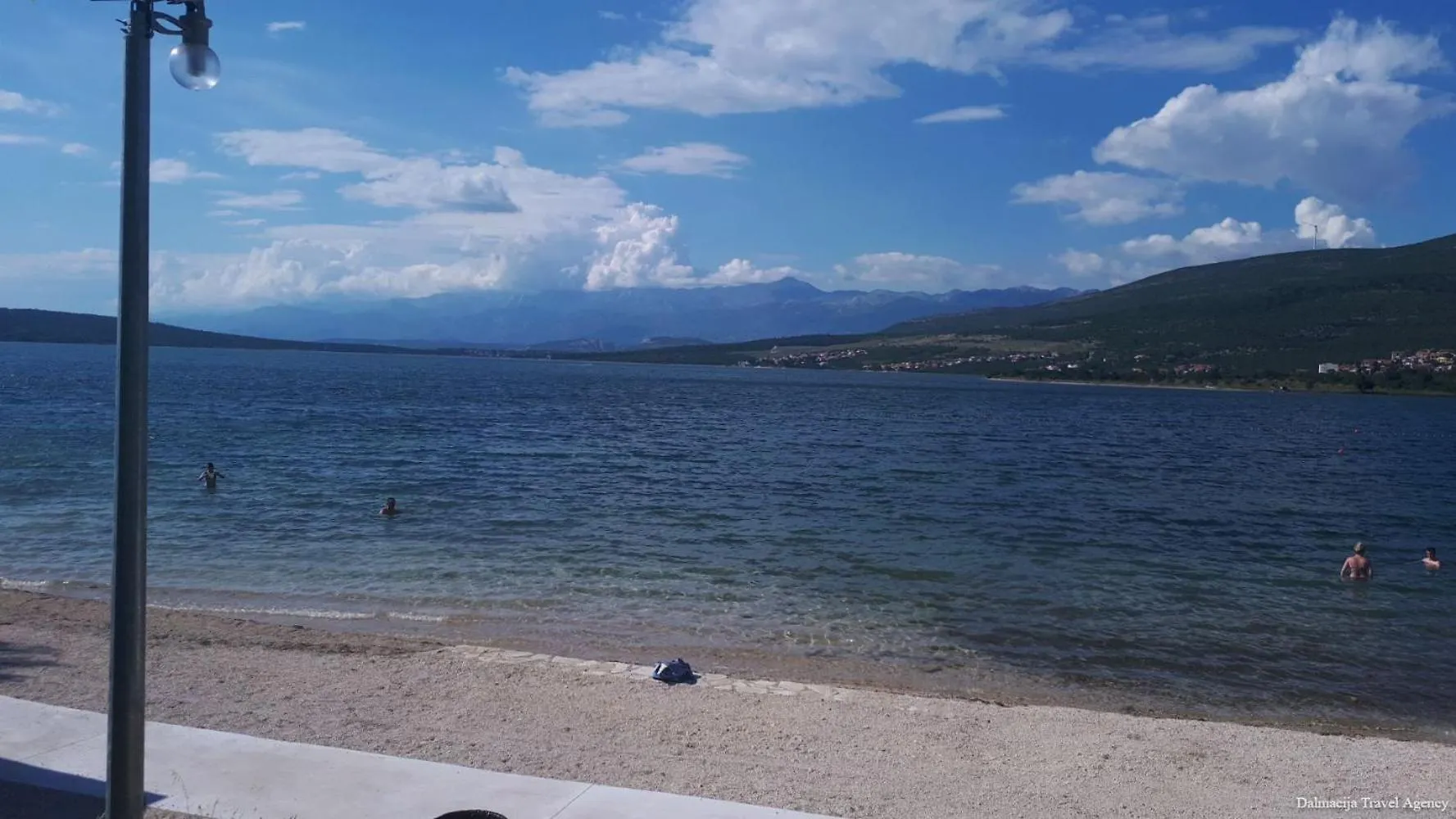 Apartman Batarelo Gornji Karin 0*,