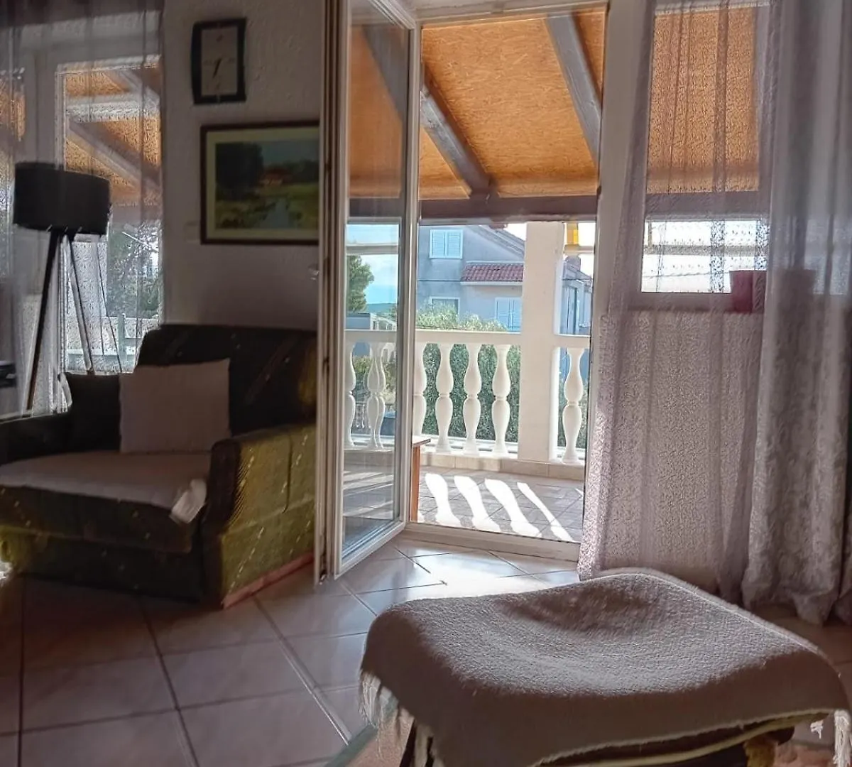 Apartment Apartman Batarelo Gornji Karin Croatia